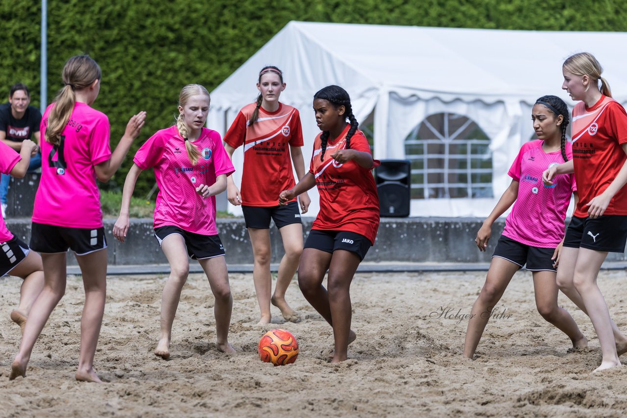 Bild 108 - wBJ/wCJ Beachsoccer Cup